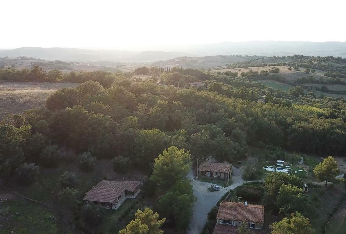 Il Daino Bianco Country Hotel Manciano Buitenkant foto